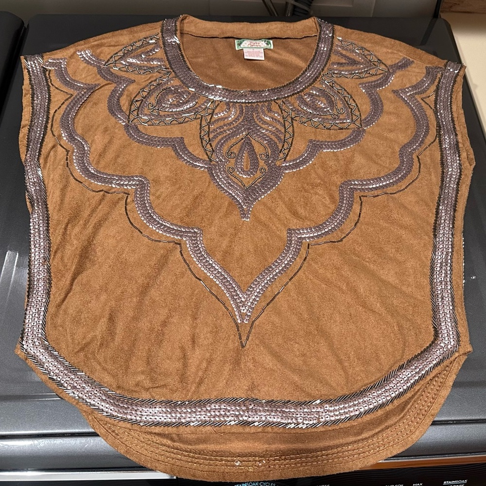 Flying Tomato. Poncho style western boho fancy embellished shirt. Size Small